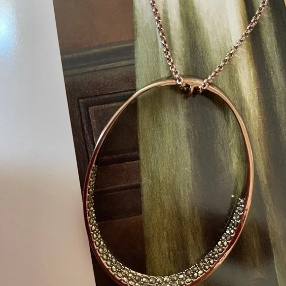 Oval Pendant necklace - Picture 2 of 2